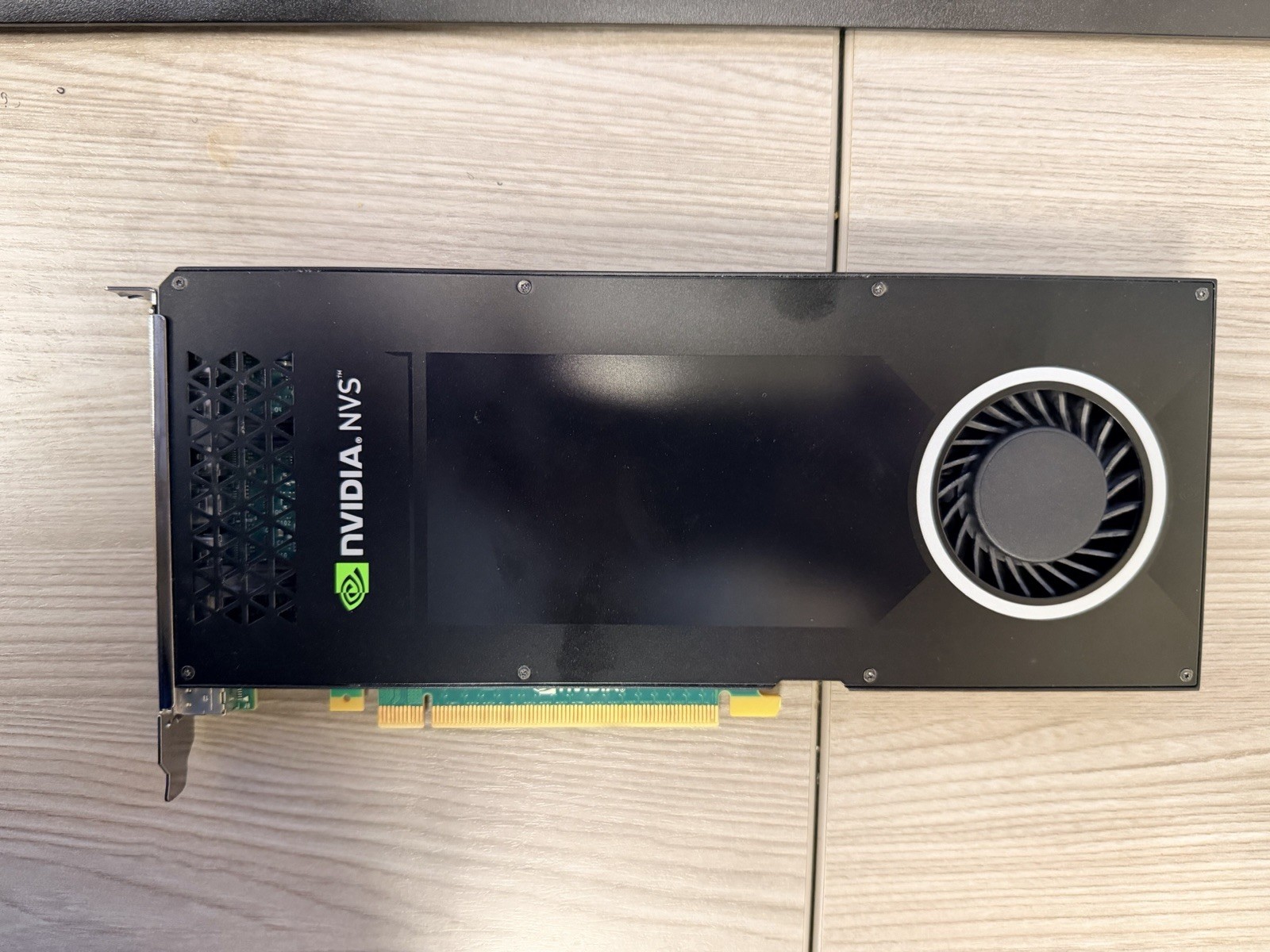 PNY NVIDIA NVS 810 4GB DDR3 8x Mini DisplayPort PCIe 3.0 x16 Video Card VCNVS810