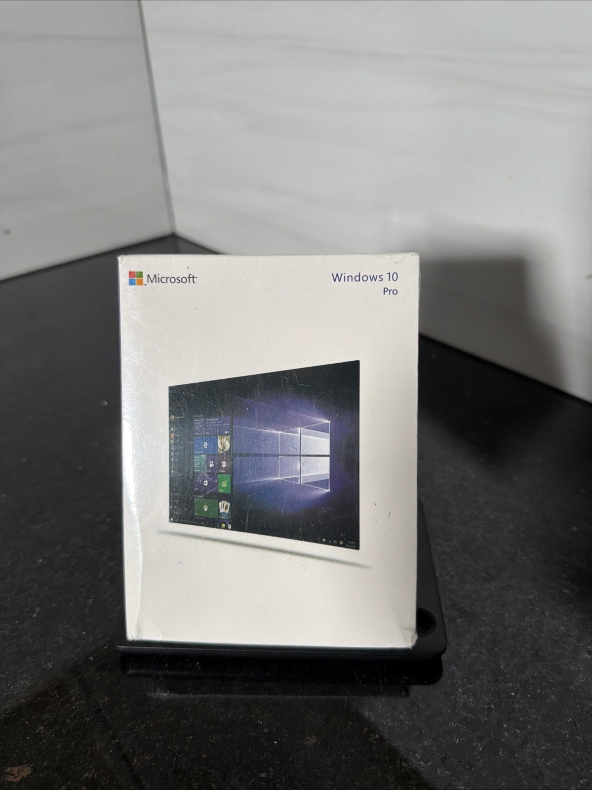 Windows 10 Professional 32/64-Bit  Full Version USB Flash Drive Brand New Sealed