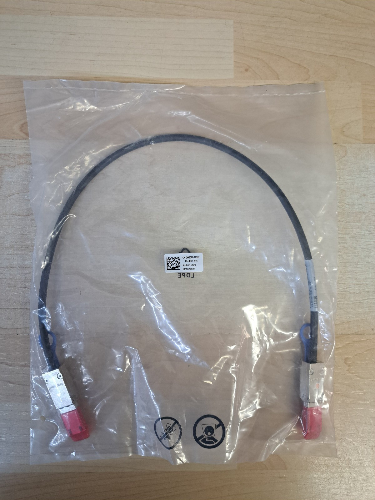 Dell DP/N 0W508F-76962 SAS Cable, 49J-4867-A01 NEW