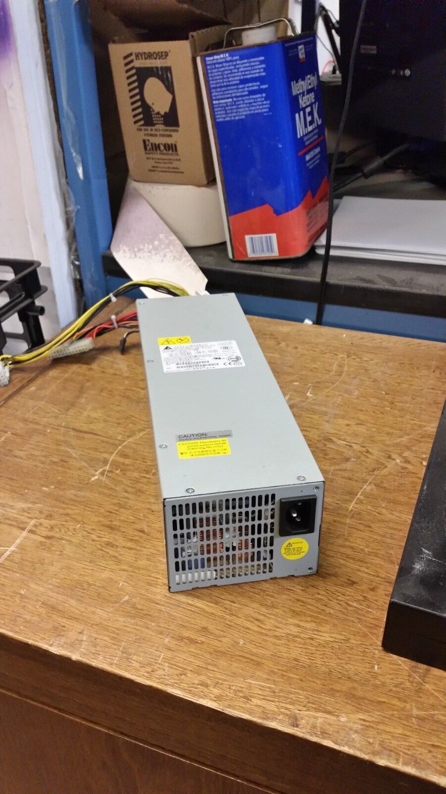 Delta Electronic DPS-480BB A77014-006 NF2600 480W Power Supply