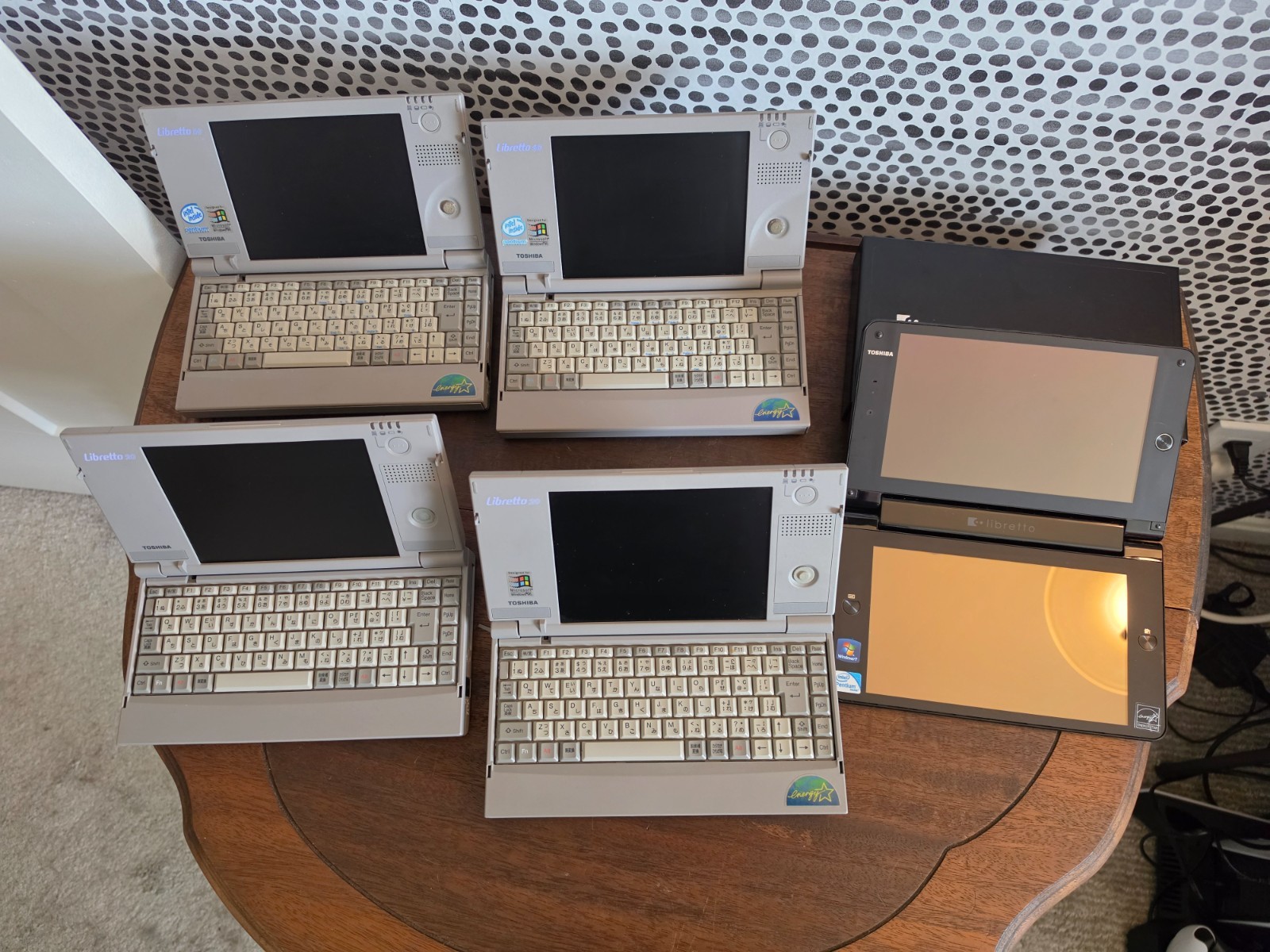 ULTRA RARE: Toshiba Libretto Lot (20CT, 20CTA, 50CT, 60CT, W100) + Docks & More