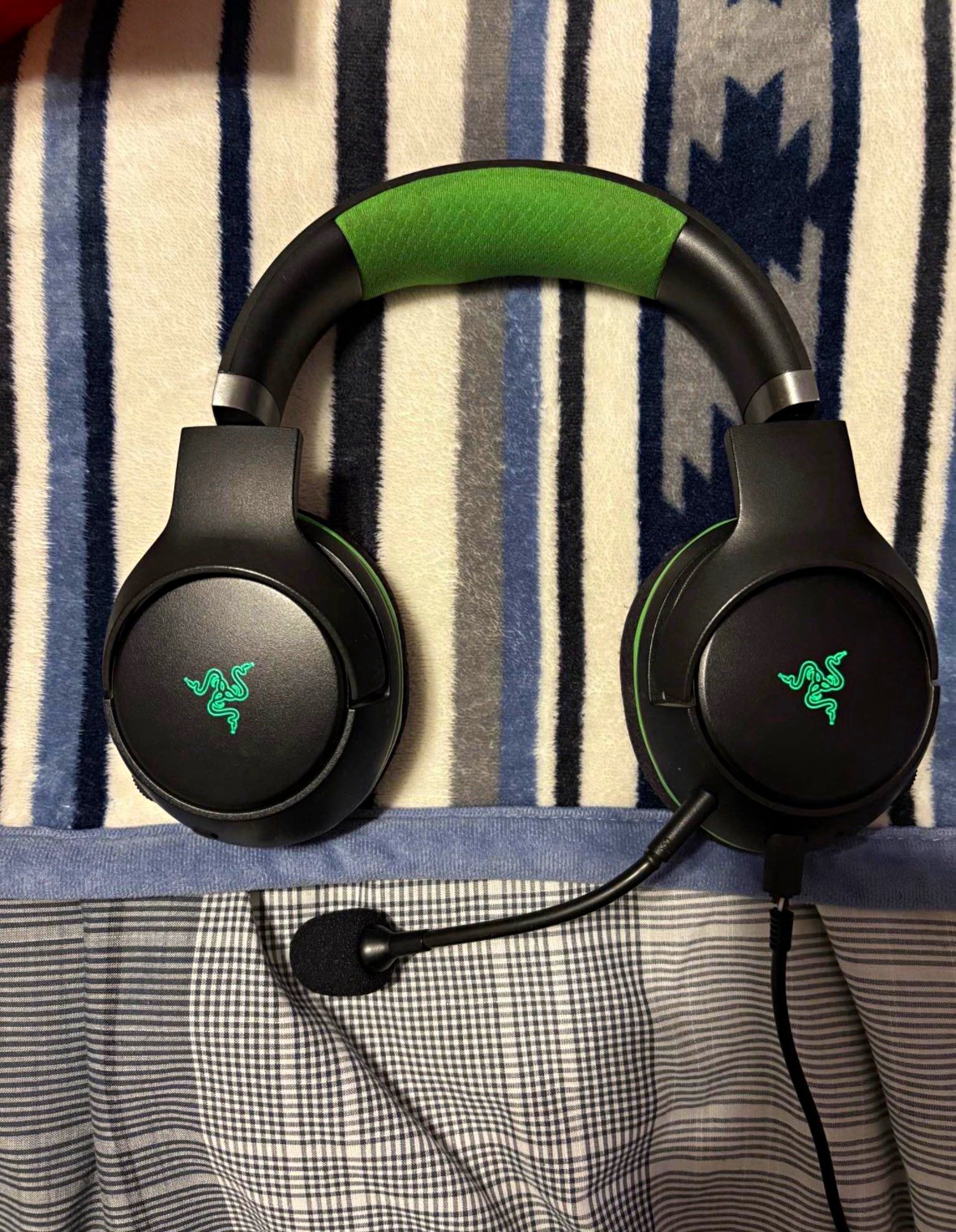 Razer Kaira pro Essential Wireless Over-Ear Gaming Headset Boom Mic Black/Green