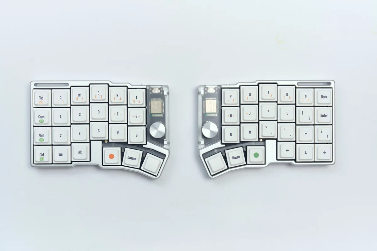 Cornix Lp Wireless Split Keyboard 6063 Aluminum Silver Bluetooth USB-C