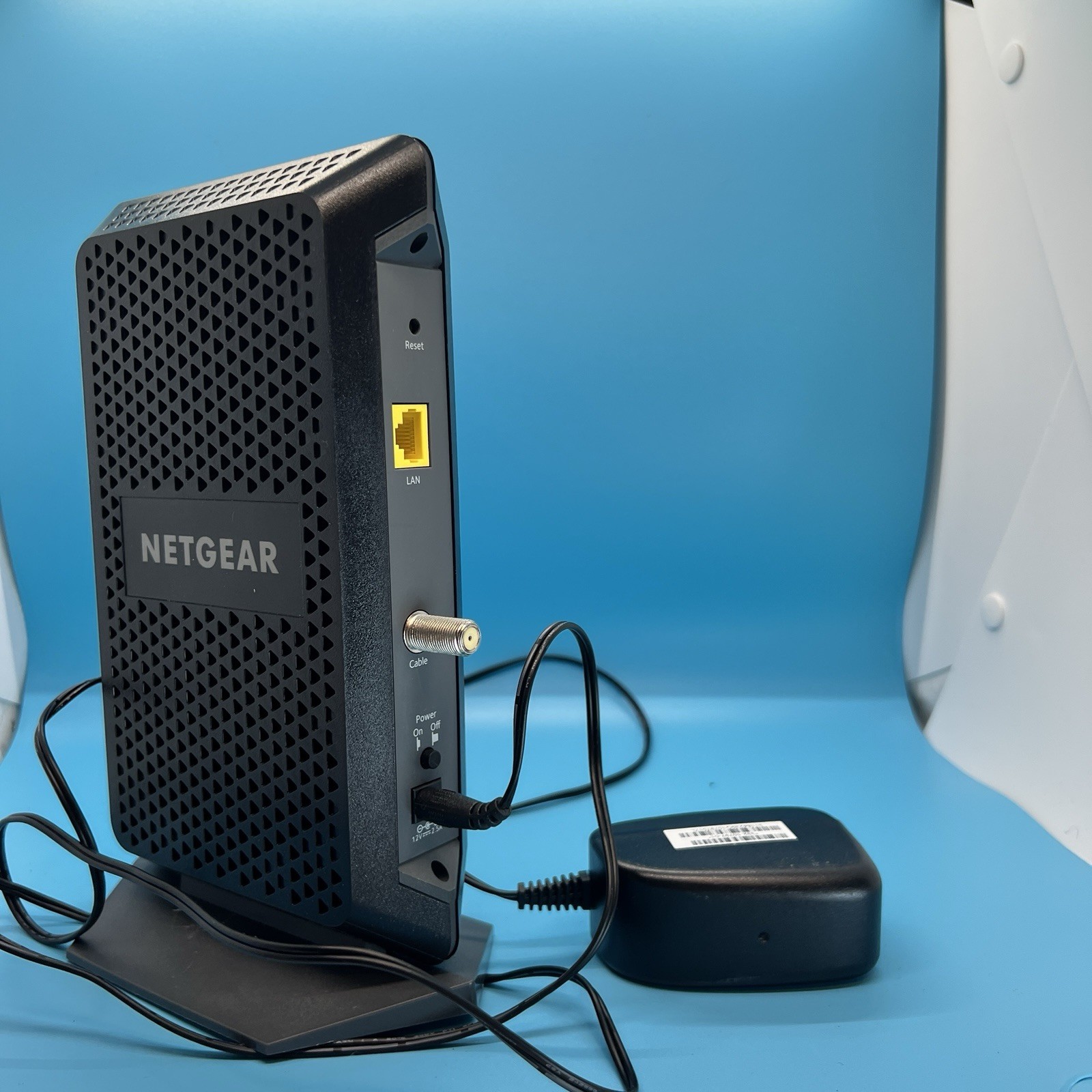 Netgear CM1000 Ultra-High Speed Cable Modem - DOCSIS 3.0 CM1000-100NAS