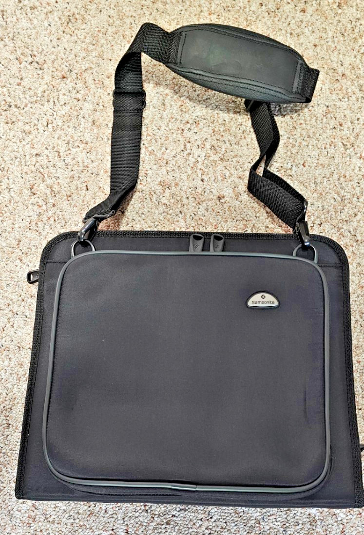 Samsonite Silhouette 7 Laptop Shoulder Bag Bi-Fold Black 48265