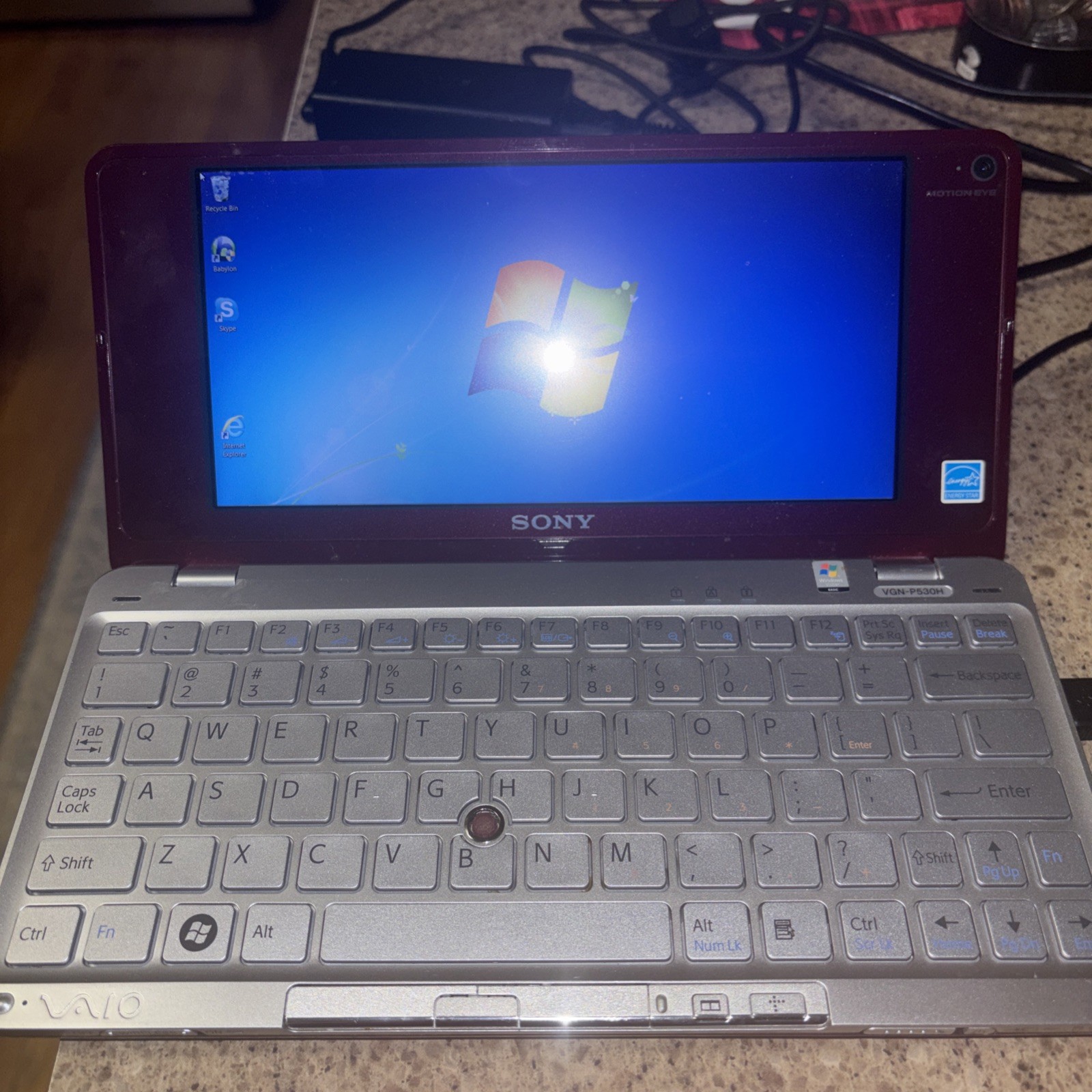 SONY VAIO VGN-P530H Windows 7 Ultimate Tested Working Weak Battery Red Burgundy