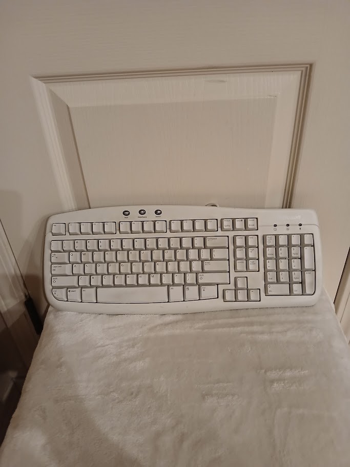 Vintage Microsoft Basic 1.0A Computer Keyboard White PS/2 Compatible