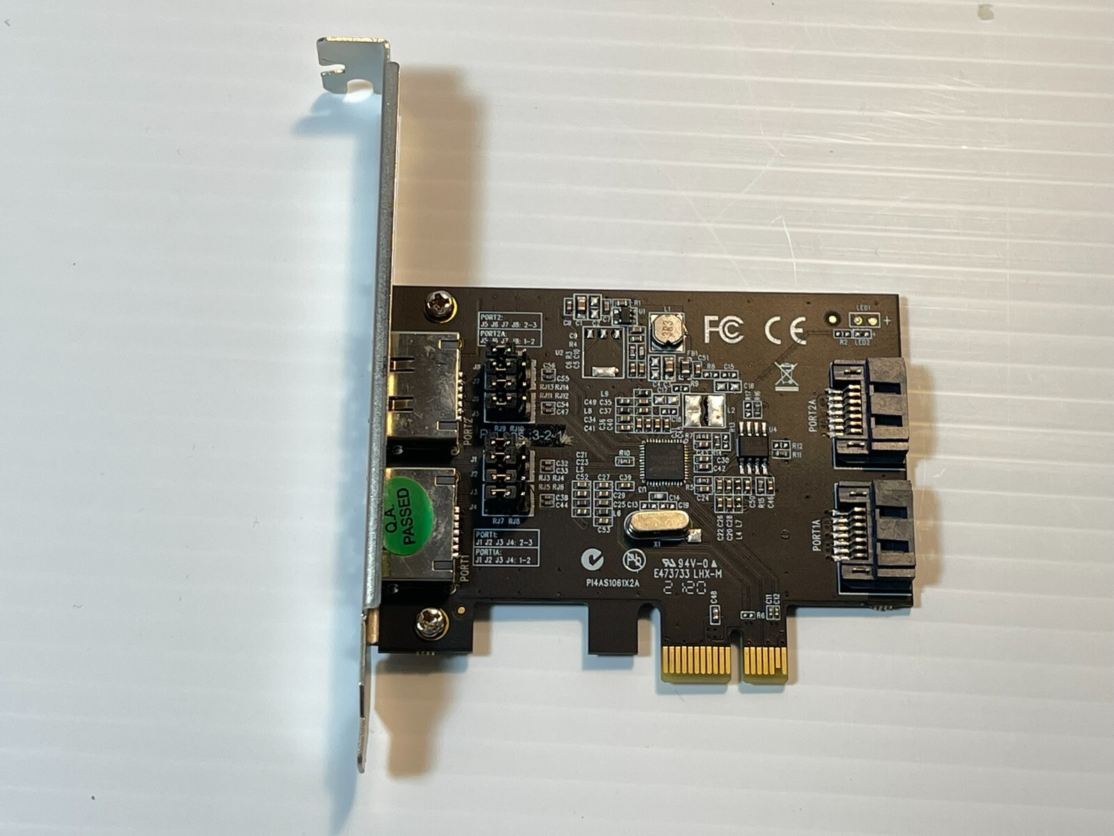 StarTech.com PEXESAT322I eSATA Controller Card - 2 Port PCI Express SATA 6 Gbps