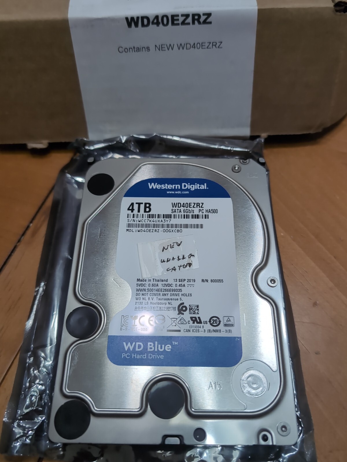 WD40EZRZ-00GXCB0 S/N:WCC7K WESTERN DIGITAL 4TB THAILAND Unused 