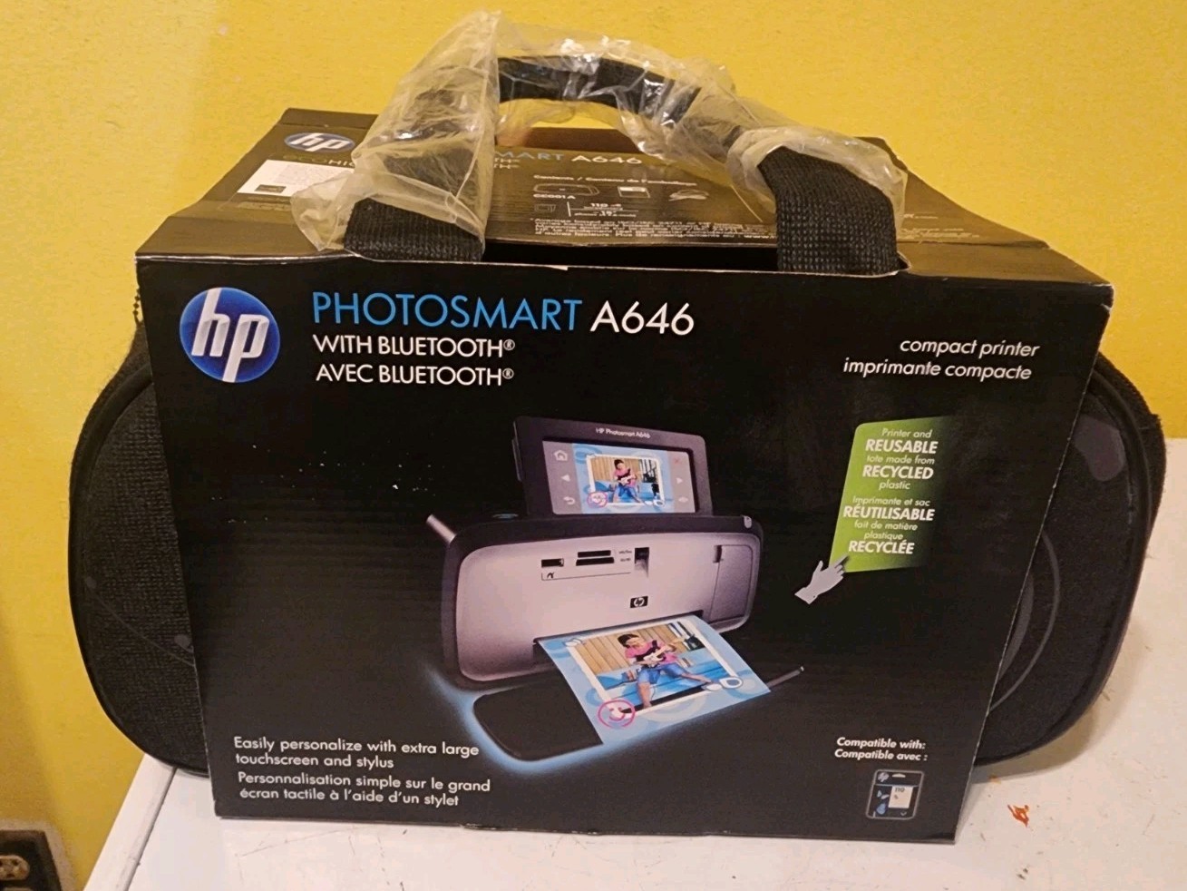 HP Photosmart A646 Compact Photo Printer 4x6 5x7 Bluetooth New w/ Case