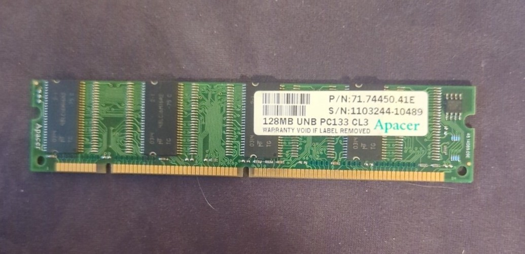 128 MB SDRAM 168-pin PC-133  non-ECC CL3   'Apacer 71.74450.41E