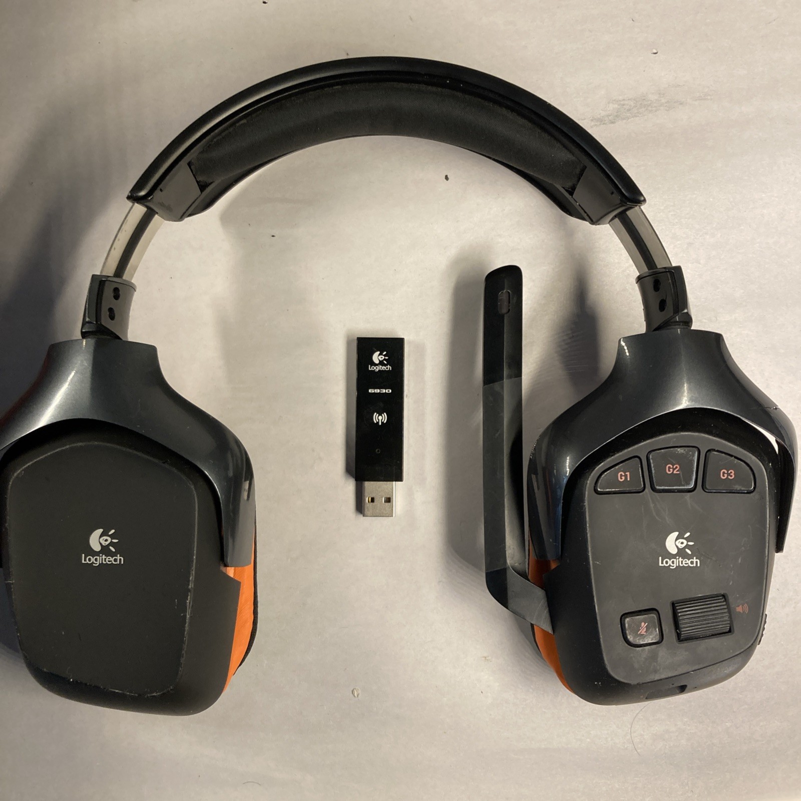 Logitech G930 Wireless RF Over-Ear Gaming Headset w dongle (READ DESC)