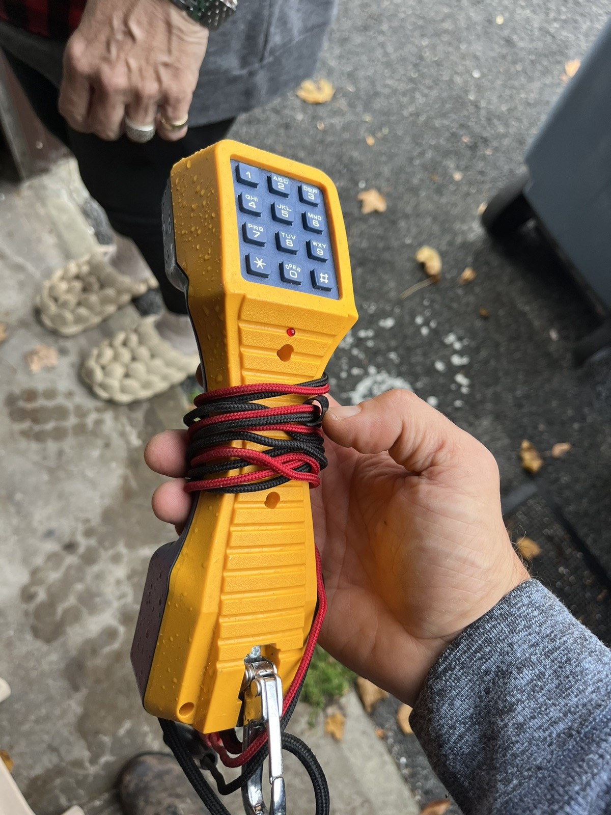 Fluke Networks TS19 19800-HD9 Telephone Test Set Lineman Phone Talk Set TESTED