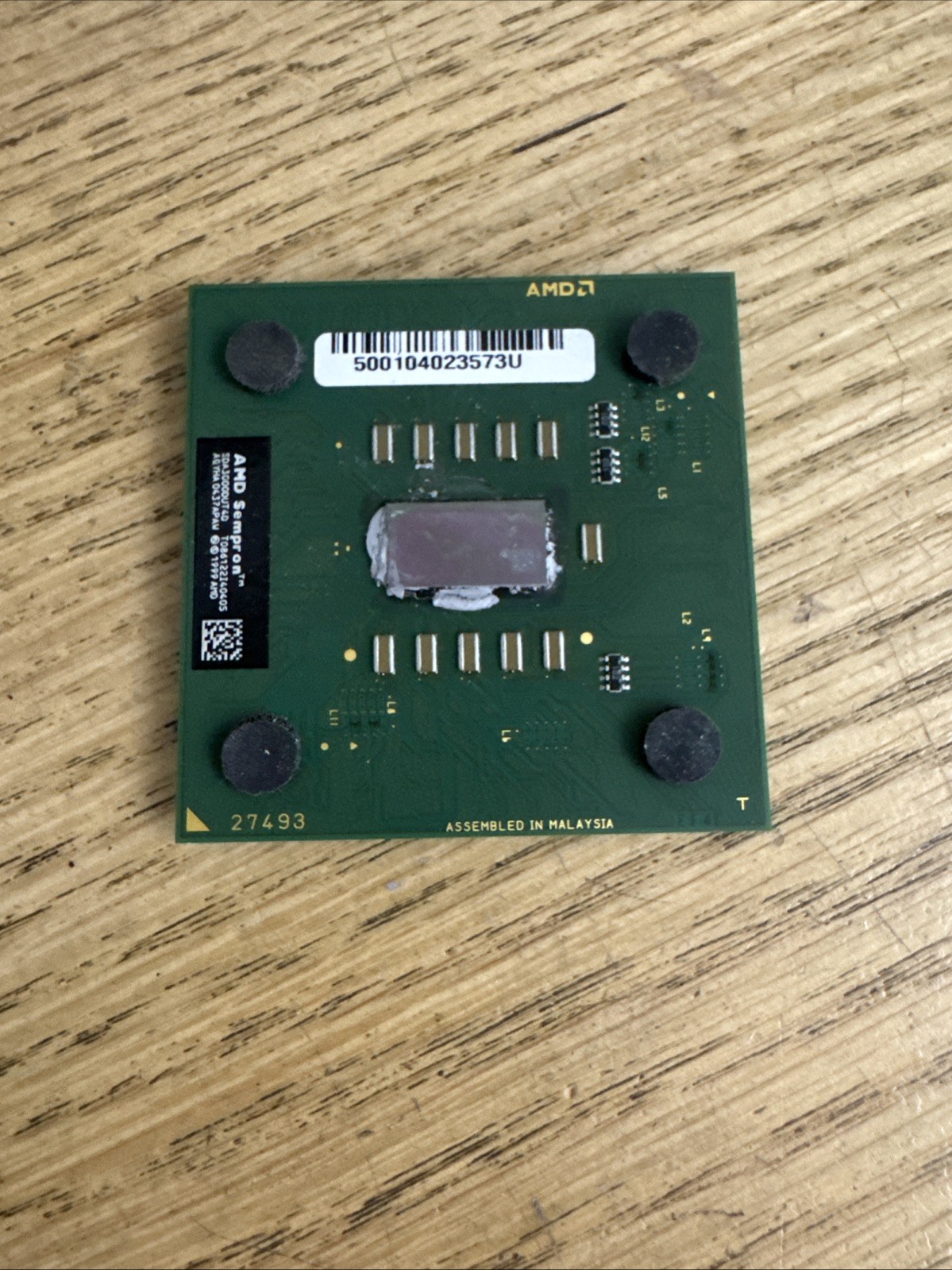 AMD Sempron 3000+ SDA3000DUT4D 2.0GHz Socket 462 / Socket A Processor / CPU