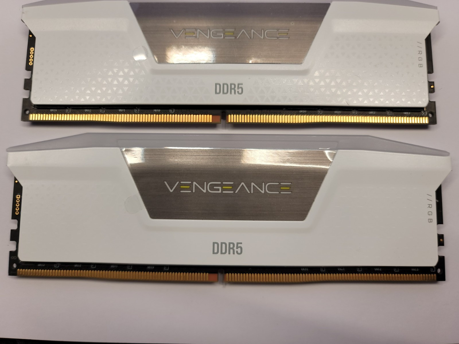 Corsair Vengeance 5600C36 RGB 32GB DRAM Memory 2X16 - CMH32GX5M2B5600C36WK RARE