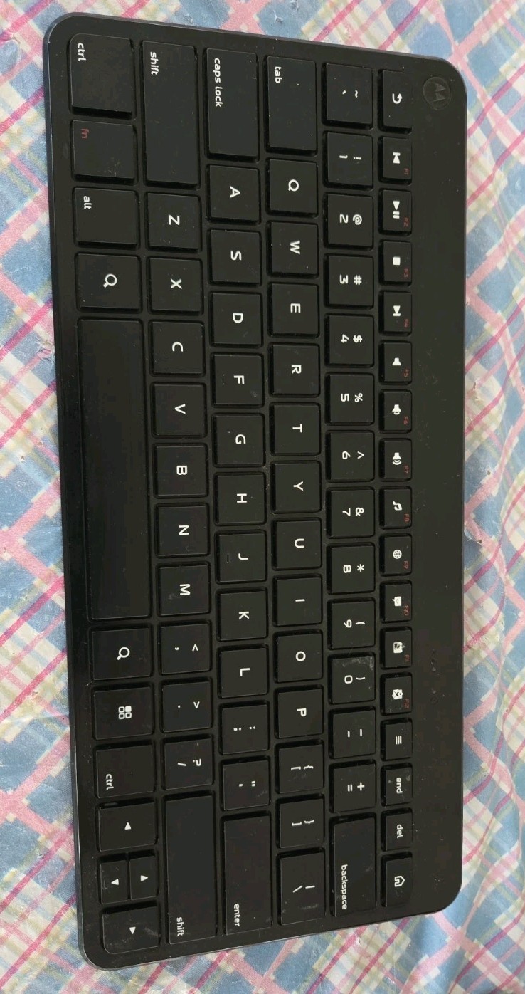 Motorola Keyboard Universal Bluetooth Wireless Model #SJYN0700A