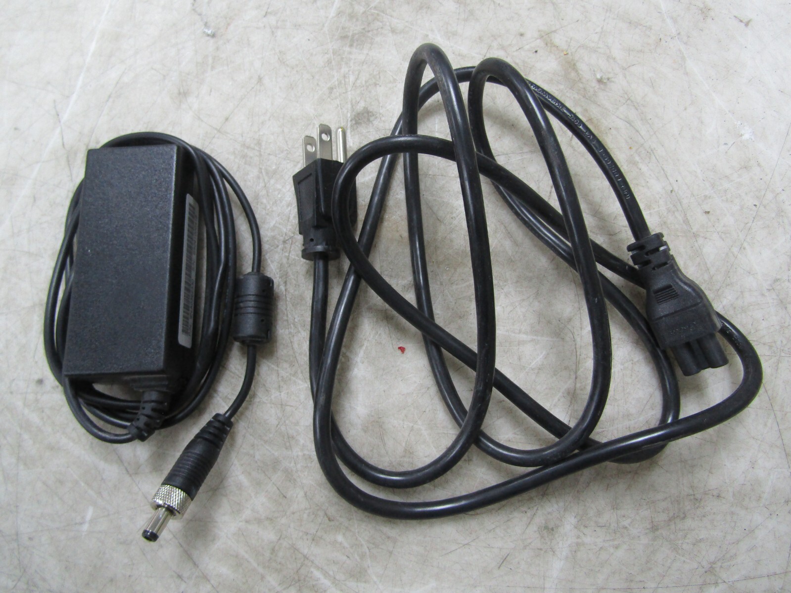 💥FSP GROUP INC. SWITCHING POWER ADAPTER 100-240 VAC 12 VDC FSP036-RBBN2