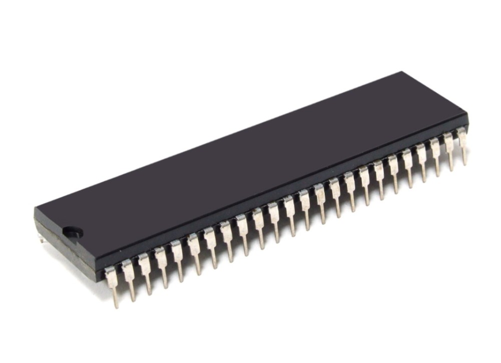 MOS Technologies 8566 R3 VIC-IIe Chip Video Interface IC DIP-48 Commodore C128