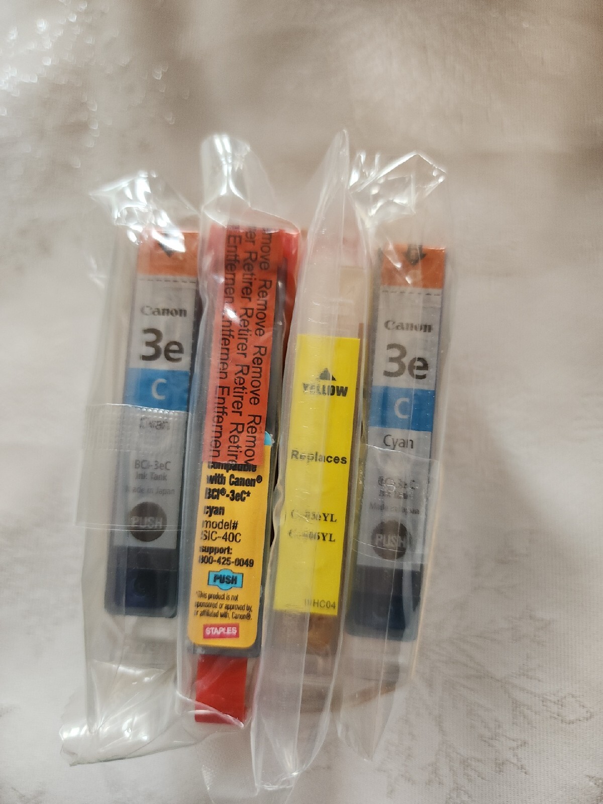 New Genuine Canon 3e, 1 Yellow 3 Blue