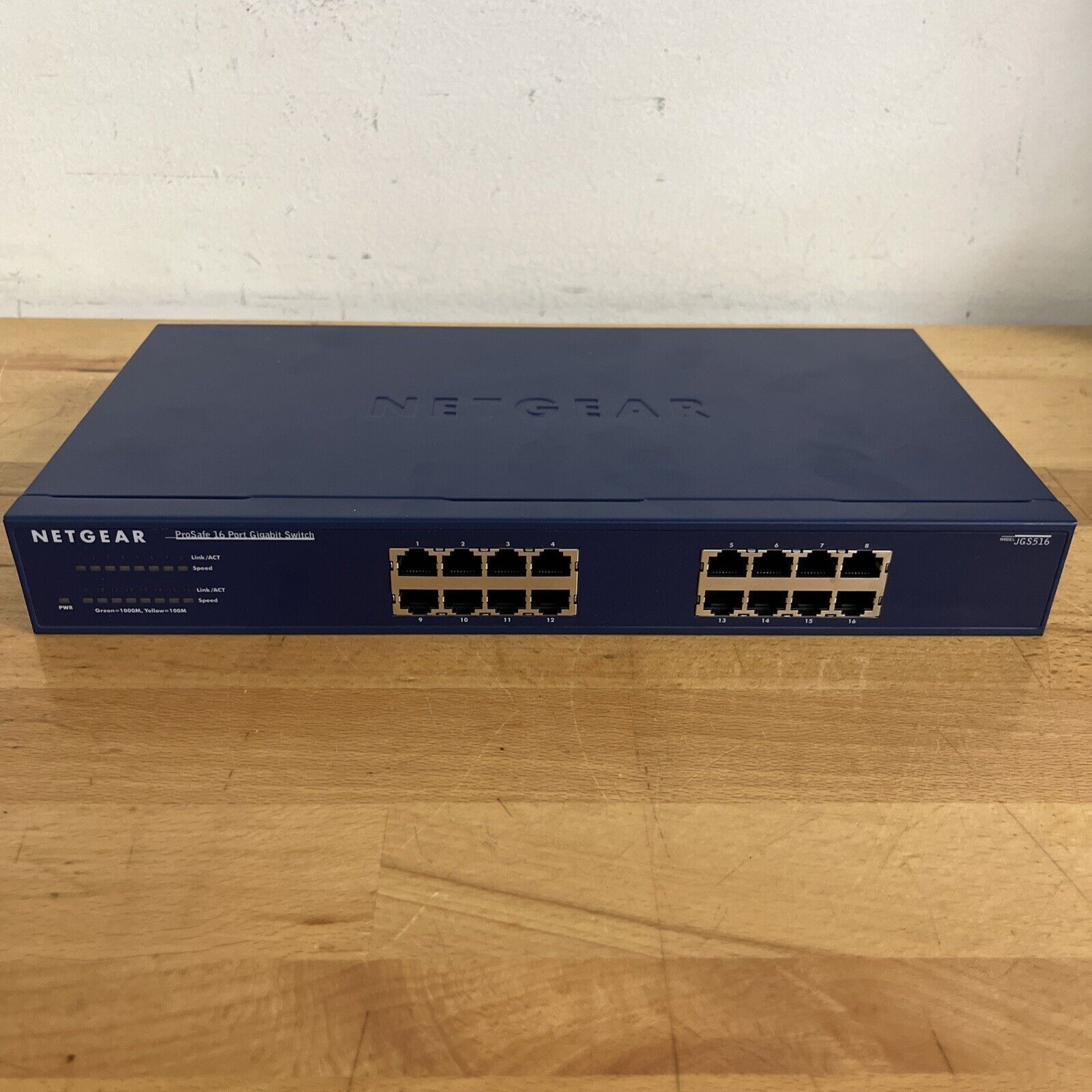 Netgear ProSafe 16-Port Gigabit Ethernet Switch JGS516 v2 - Powers On - No Cord