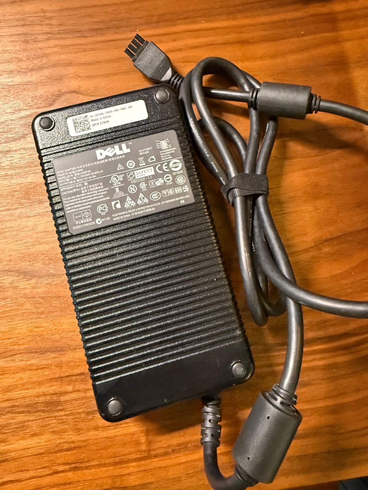 Original Dell F220P-00 12V 18A External Power Supply  C764N DA-2 Family 8 Pin