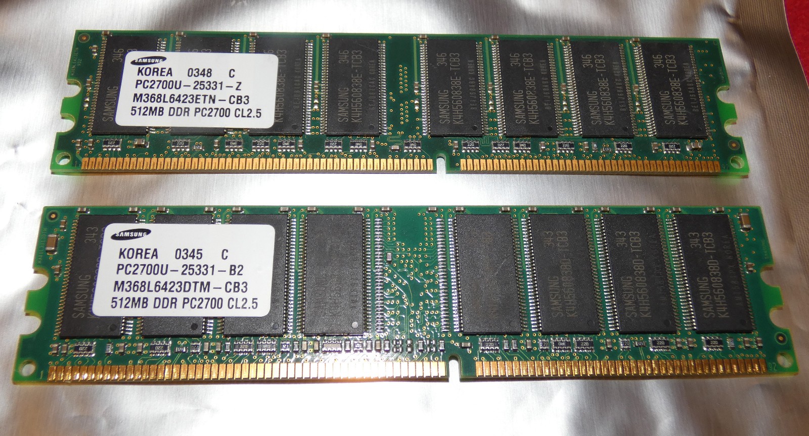 Samsung 1 GB ( 512 MB x2 ) DIMM DDR Memory M368L6423DTM-CB3 PC2700