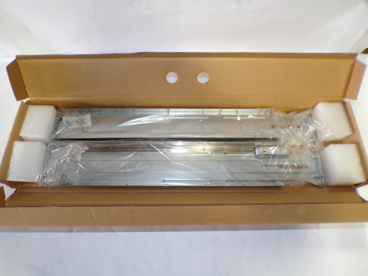 *New* NetApp NY111-J8165 Rack Mount Rail Kit PN 111-02657+B0 Sliding Rails
