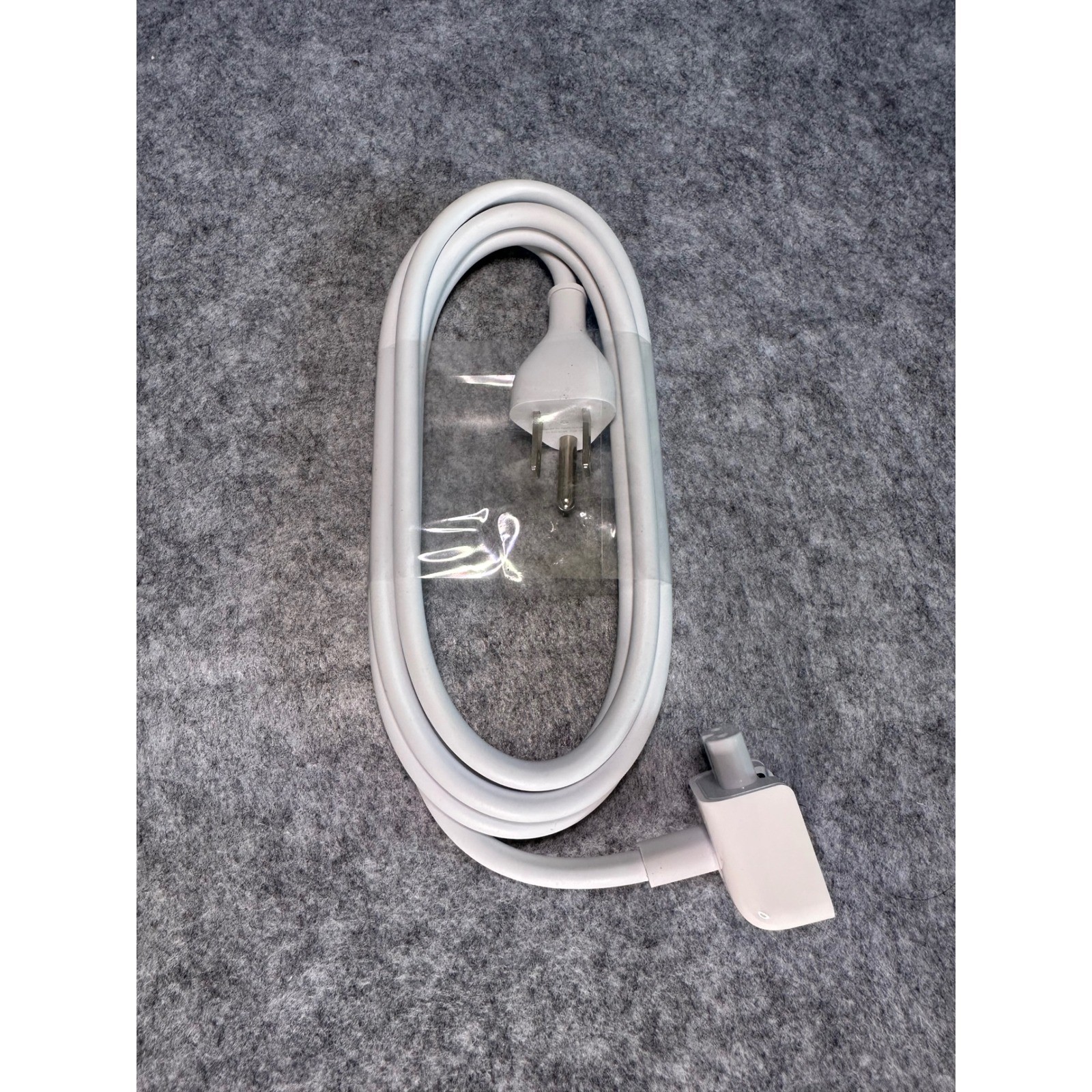 Apple AC Power Adapter Extension Cable Mac MagSafe USB-C White 1.8m MW2N3LL/A