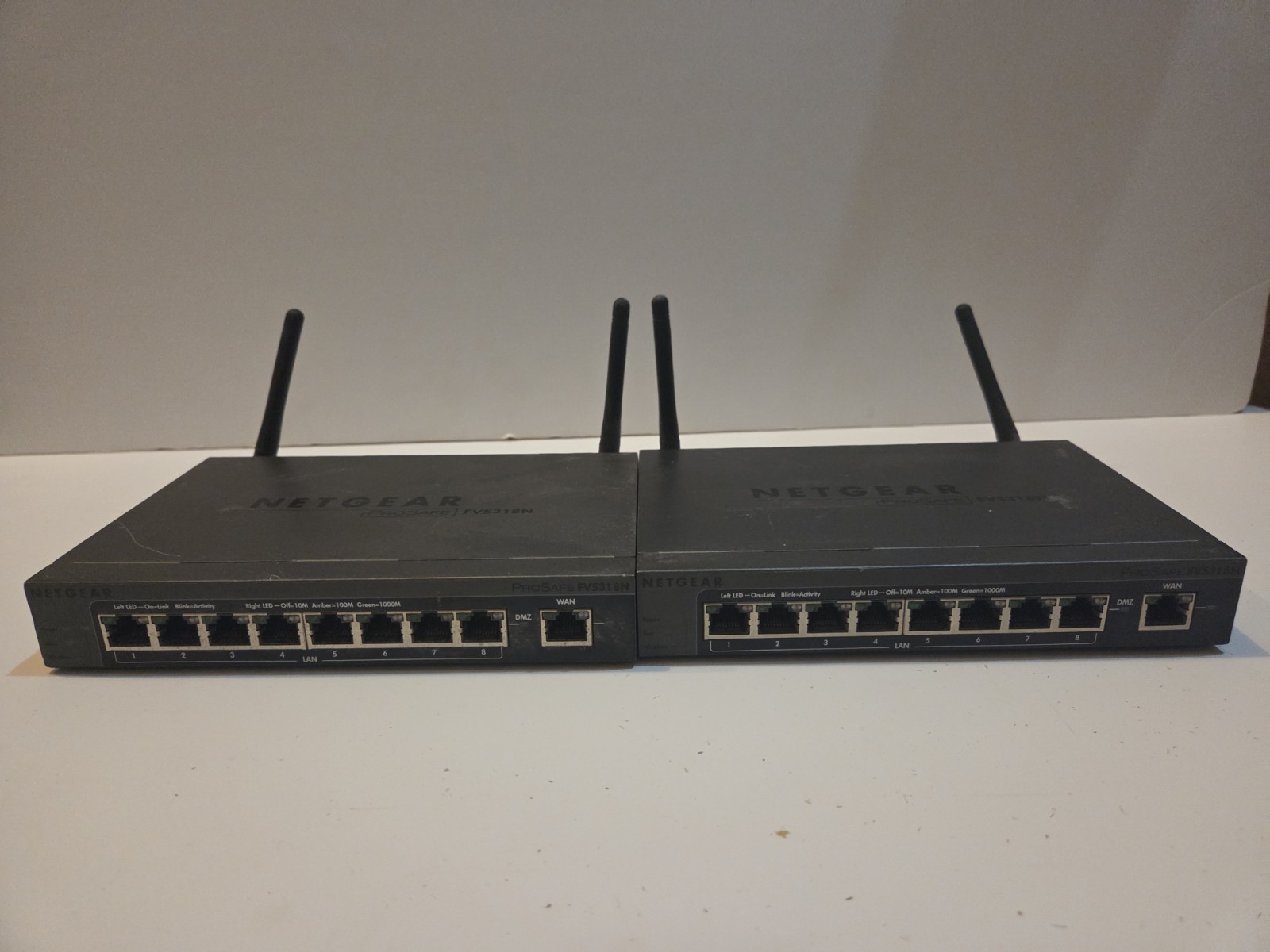 NETGEAR ProSafe FVS318N 8-Port Wireless N VPN Firewall Router Power Tested