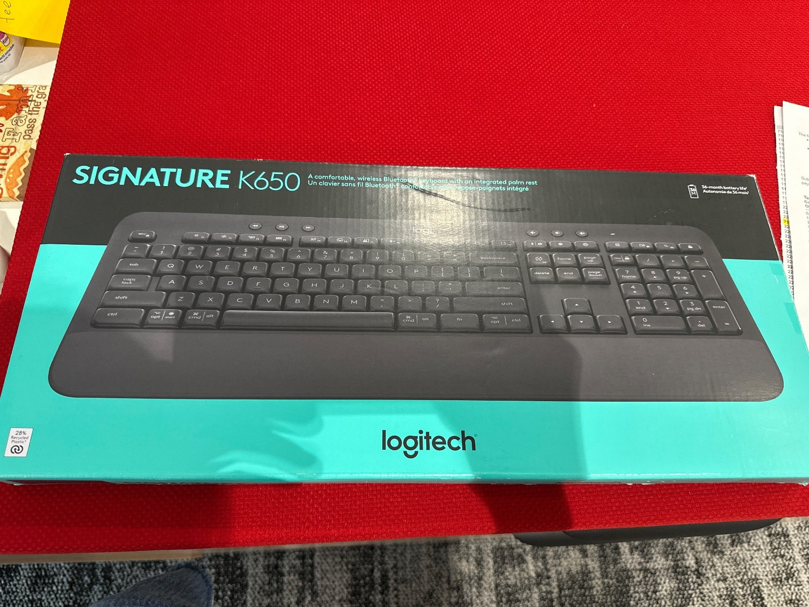 ⁠Logitech Signature K650 Wireless Bluetooth Keyboard Graphite - Damaged Box⁠