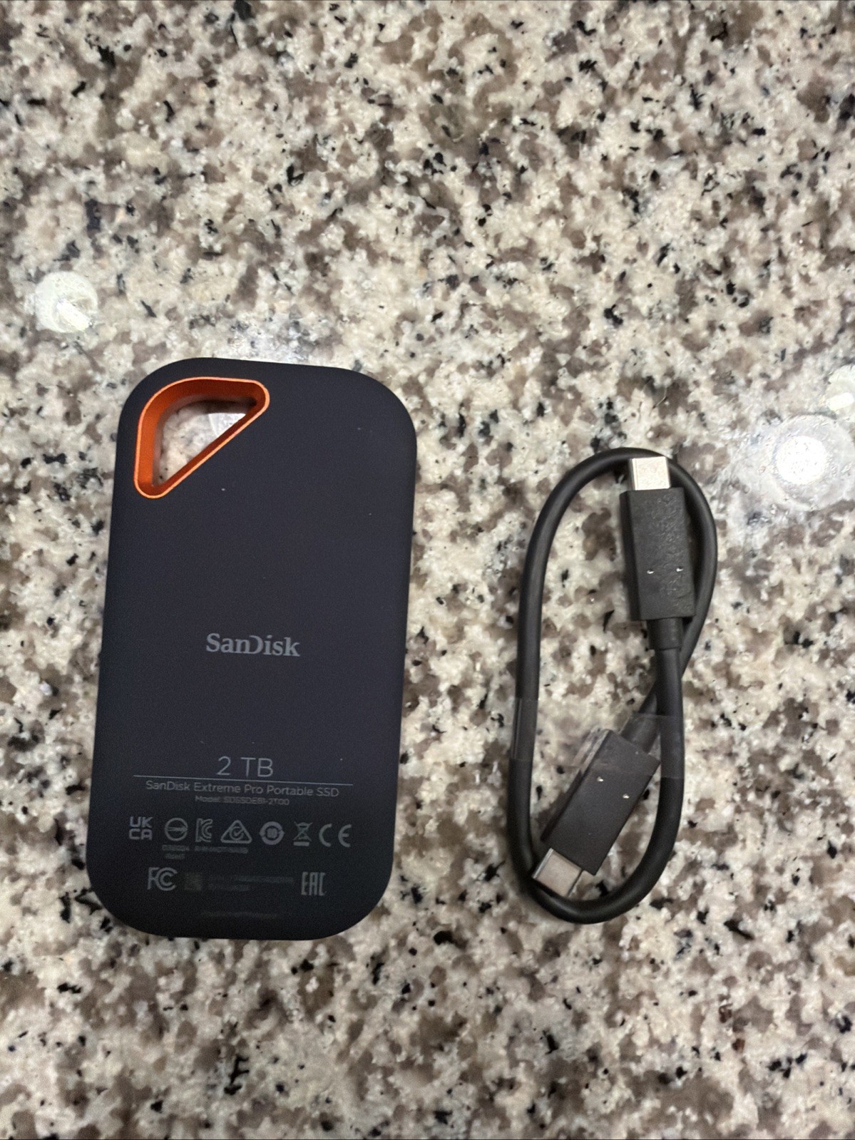 SanDisk Extreme Pro Portable SSD 2TB - SDSSDE81-2T00 - 