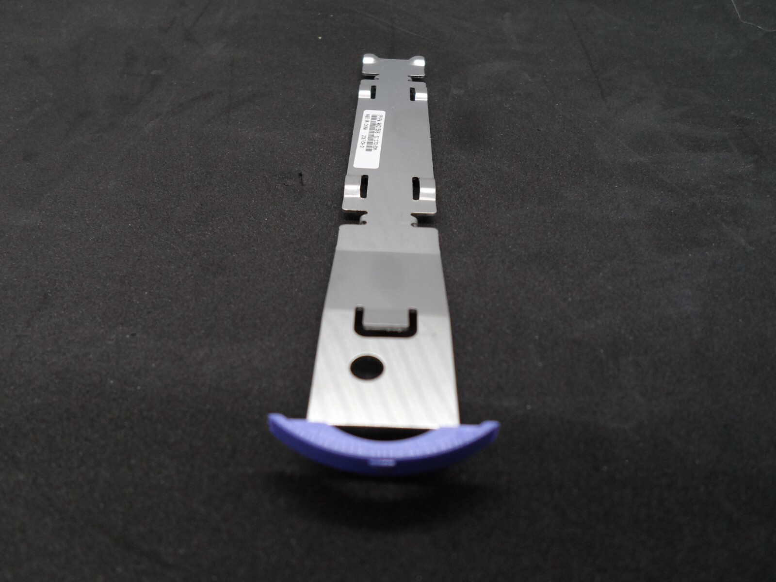 IBM 6190-1U3 7226-1U3 DRIVE BRACKET/LATCH 46C1588