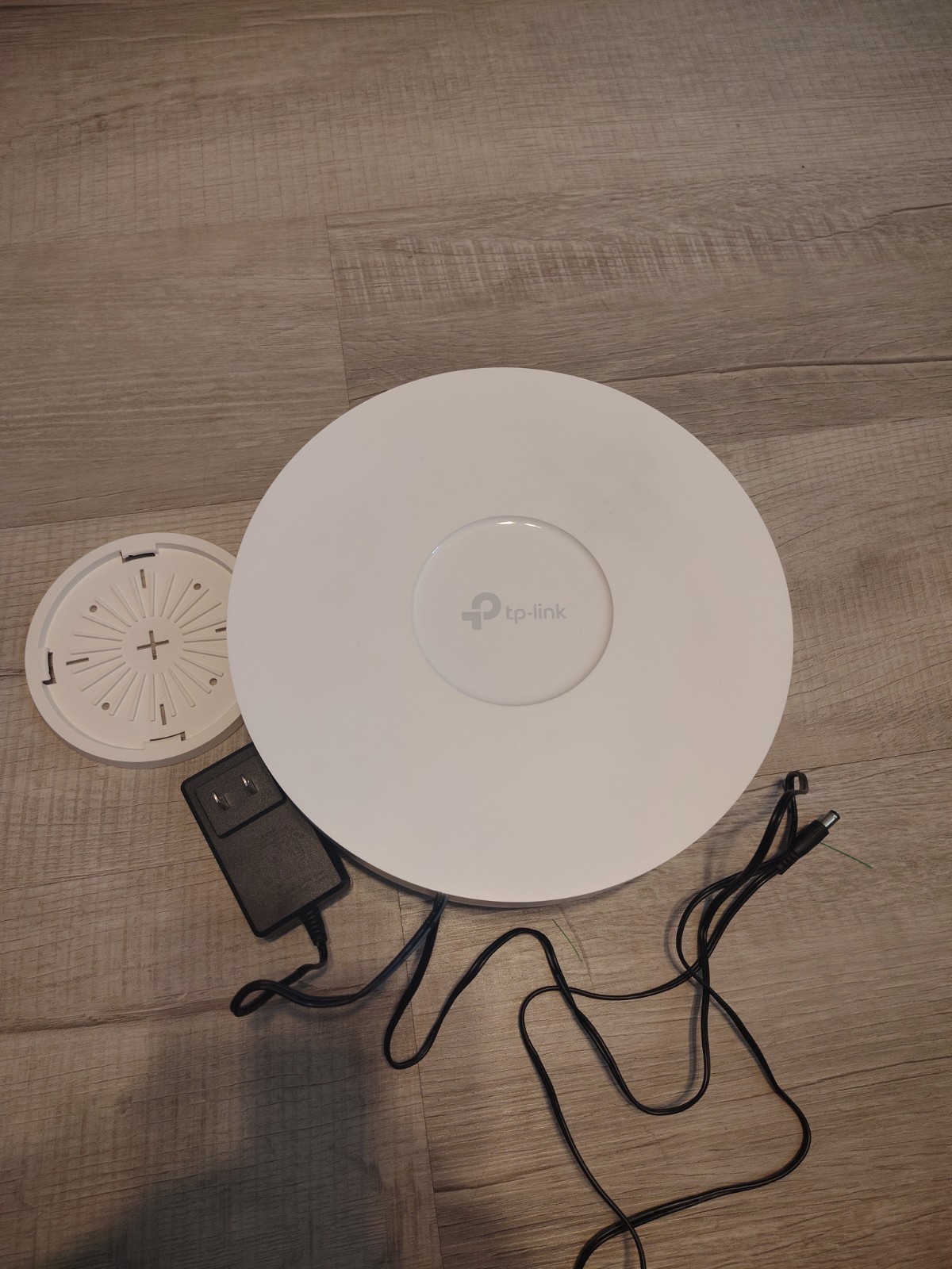TP-Link EAP660 HD Omada WiFi 6 AX3600 2.5g Wireless Router White