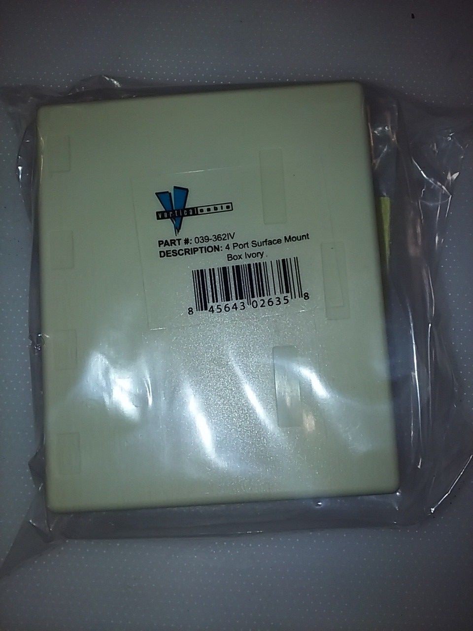 Vertical Cable 039-362IV 4 port surface mount box Ivory