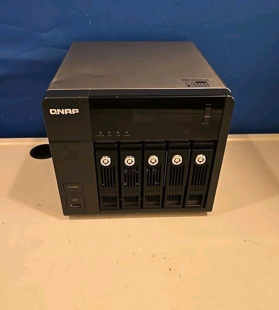 QNAP TS-569 Pro 5-Bay Network Attached Storage NAS with 5 NO HARD DRIVES OR A/C