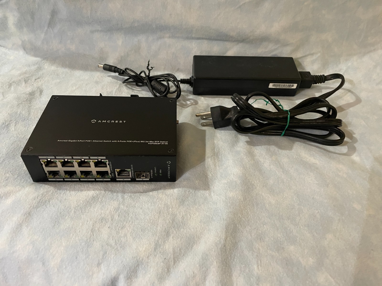 Amcrest AGPS8E8P-AT-96 Gigabit Uplink 9-Port / 8-Port POE+ Switch 802.3at 96w