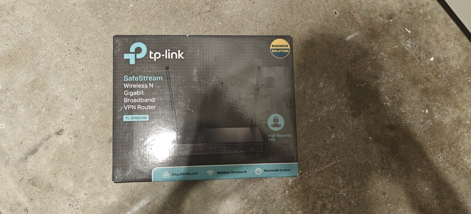 TP-Link VPN Router - TL-ER604W Safestream Gigabit Broadband high-security