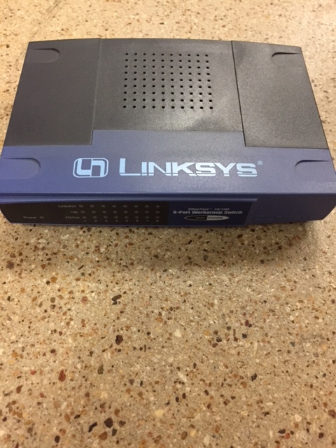 Linksys 8-Port EtherFast 10/100 (EZXS88W)