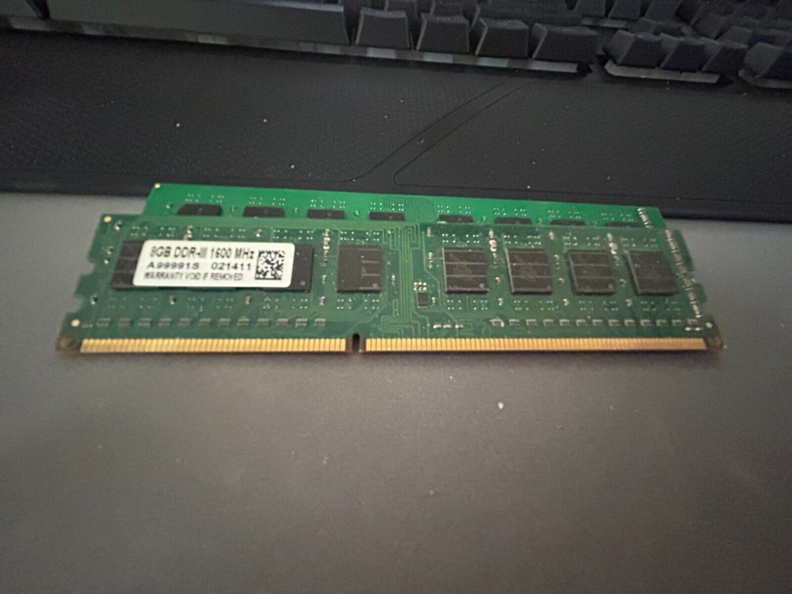 Samsung M378B1G73QH0-CK0 8GB (1x8GB) 1600MHz 240-pin DDR3 DIMM RAM Module