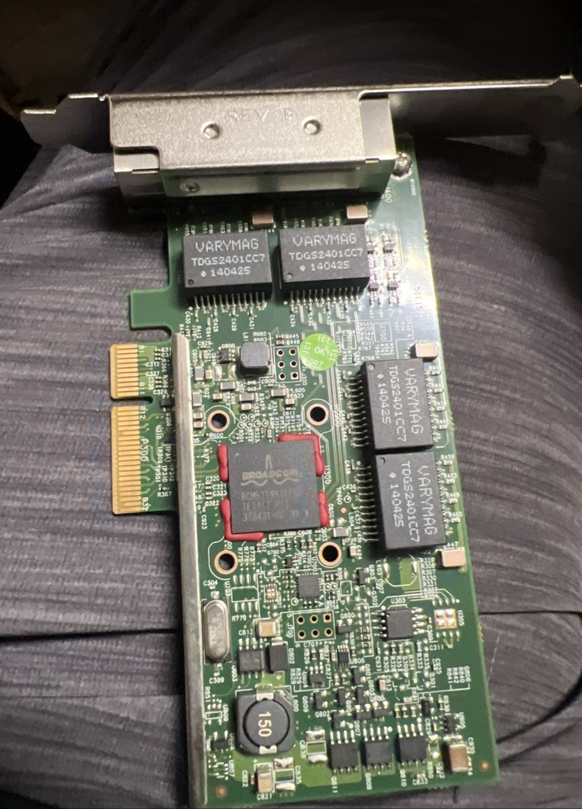 Broadcom BCM95719A1904G Quad-Port 1GbE PCIe x4 Network Card Dell P/N: 0HY7RM