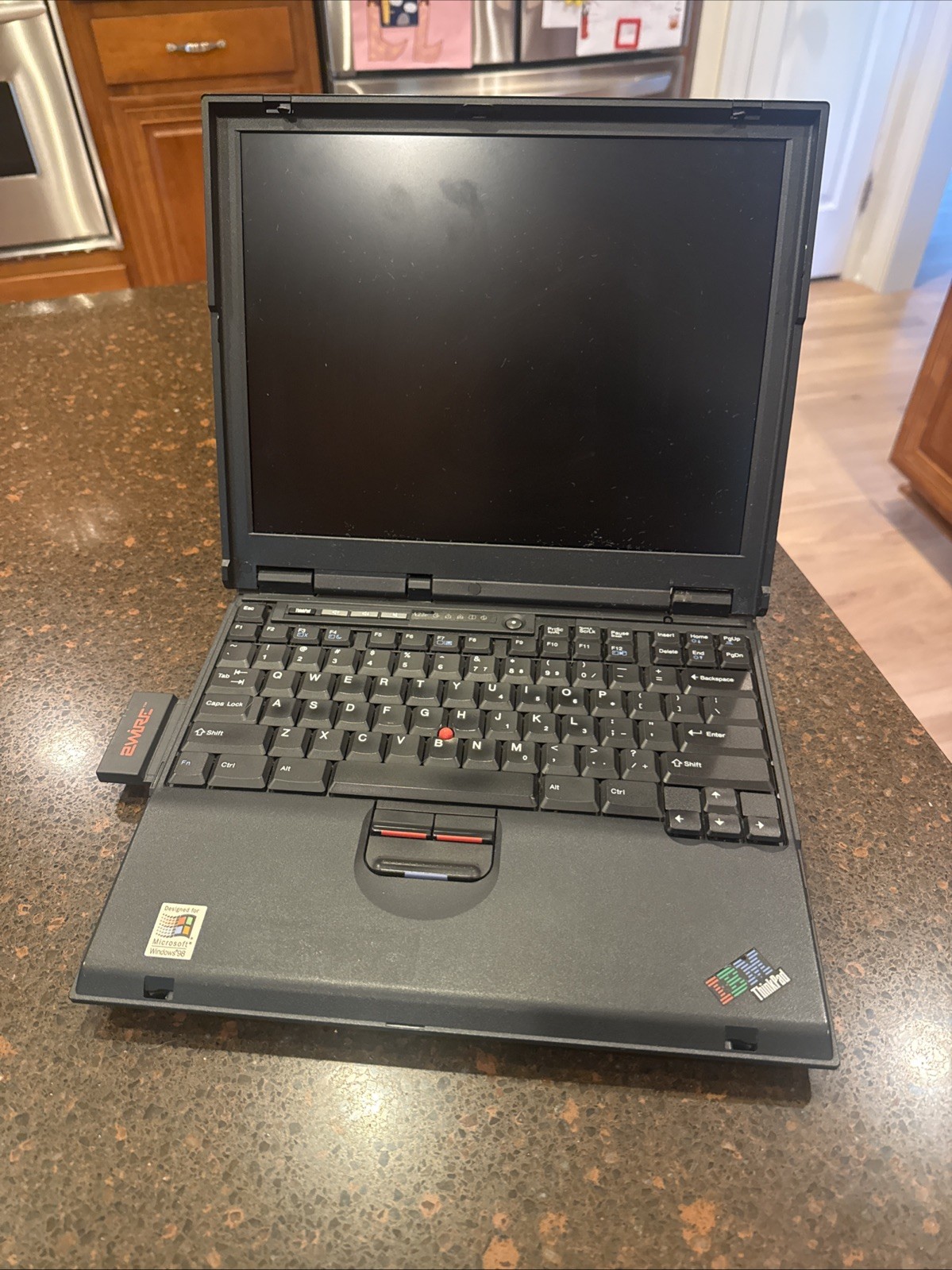 IBM Thinkpad A21e Laptop Type 2655 Windows 98 SE, 2Wire WiFi Adapter
