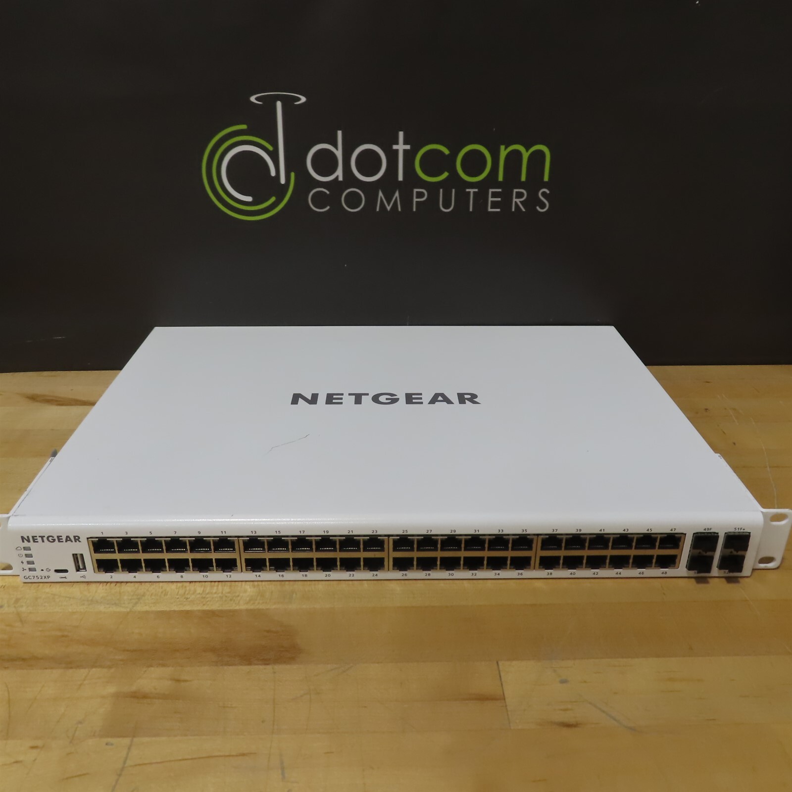 NETGEAR GC752XP 2 SFP SFP+ 48-Port Gigabit Ethernet Smart Managed Pro PoE Switch