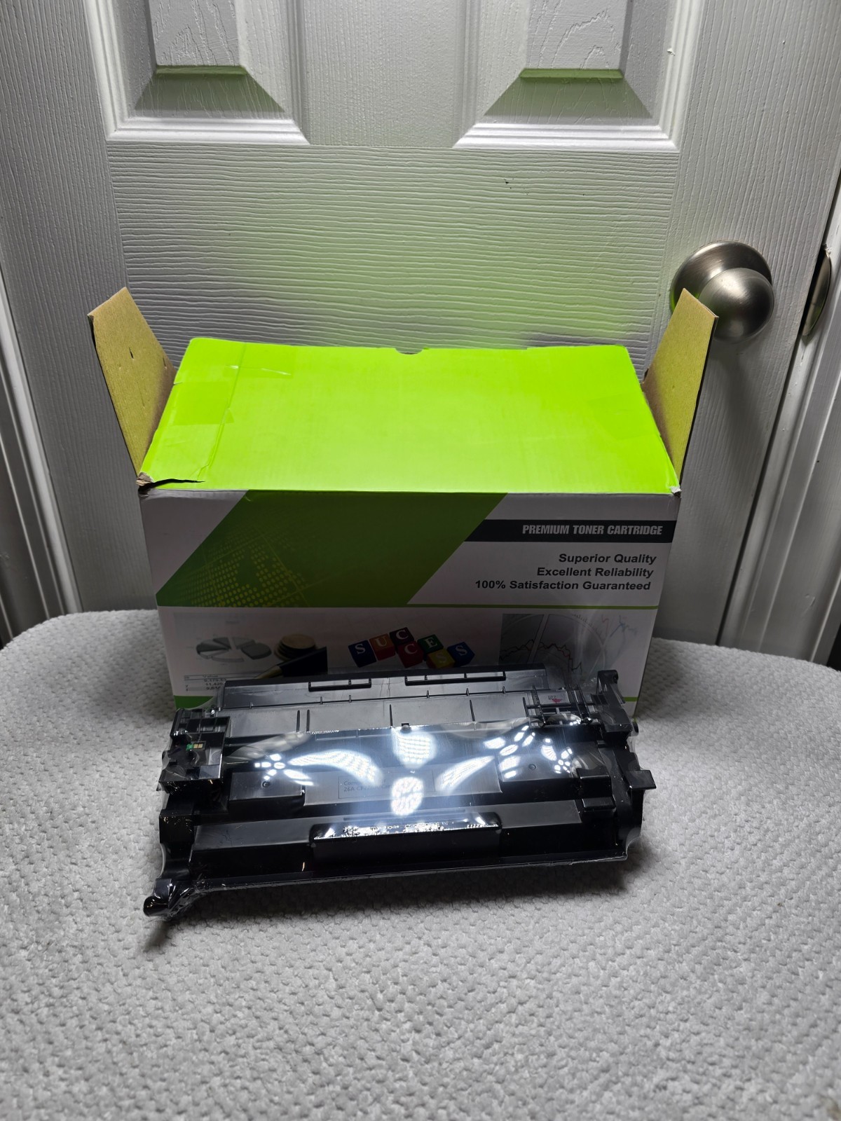 Compatible Toner Cartridge Replacement for HP 26A CF226A Canon 052 Black 1pk