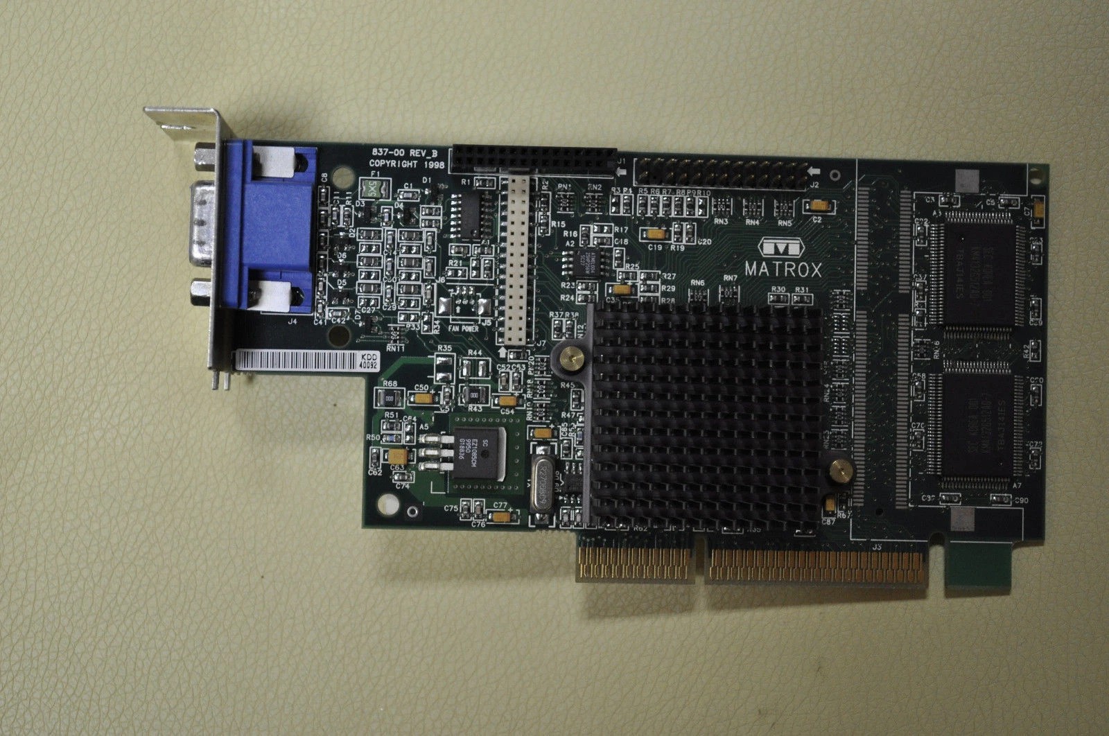 Matrox 837-00 Rev.B Compaq 358231-005 1998 YEAR WORKING AGP VIDEO CARD