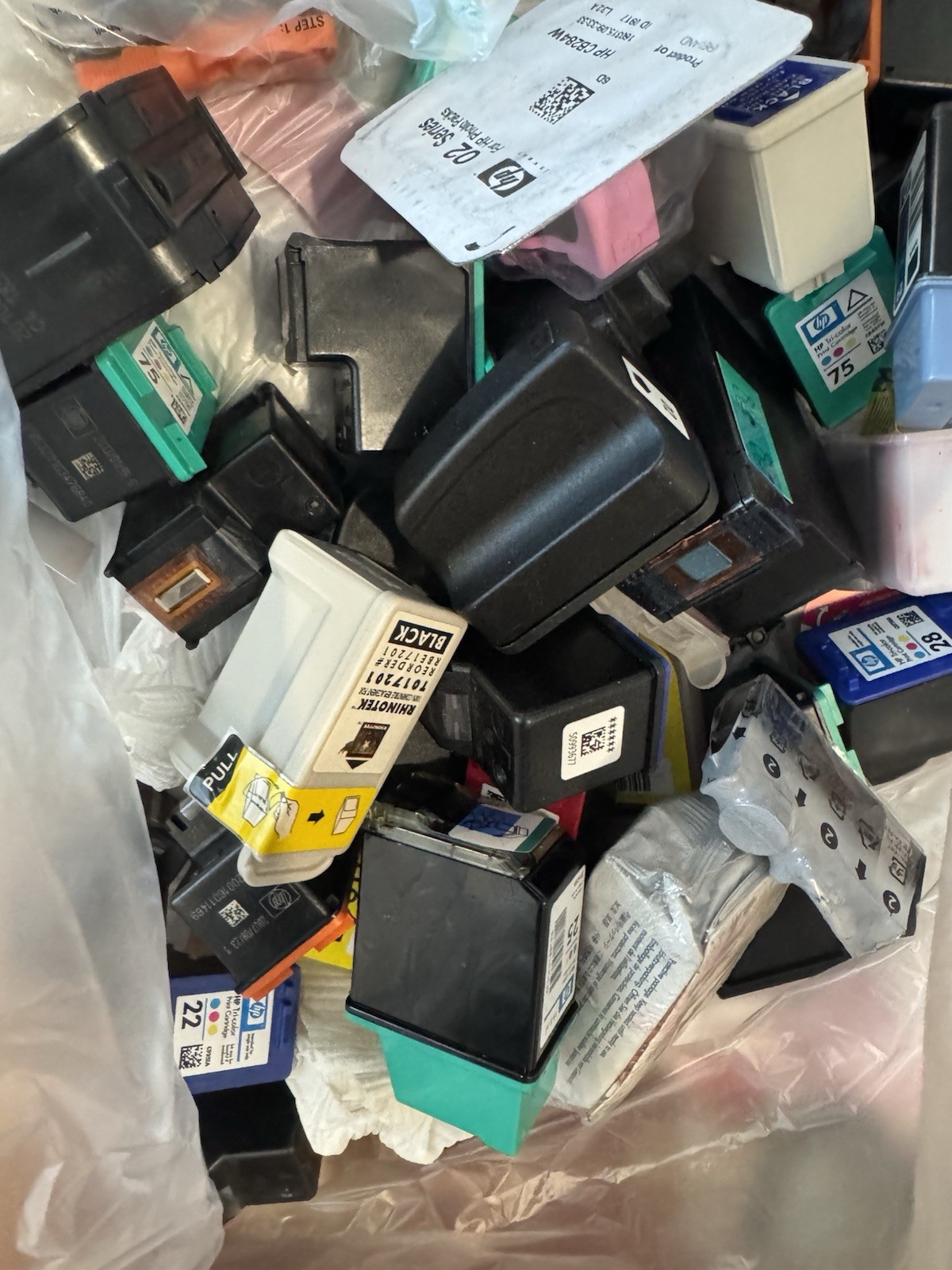 Lot of 100 Empty Ink Cartridges