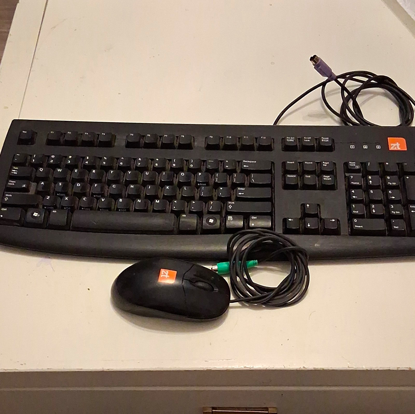 Logitech Deluxe 250 Wired PS/2 Keyboard & Optical Mouse Bundle Black QWERTY