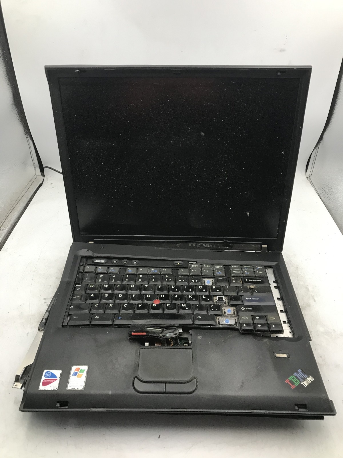 IBM THINKPAD T42 - FOR PARTS/REPAIR - INTEL CENTRINO - NO RAM - READ DESC - BB