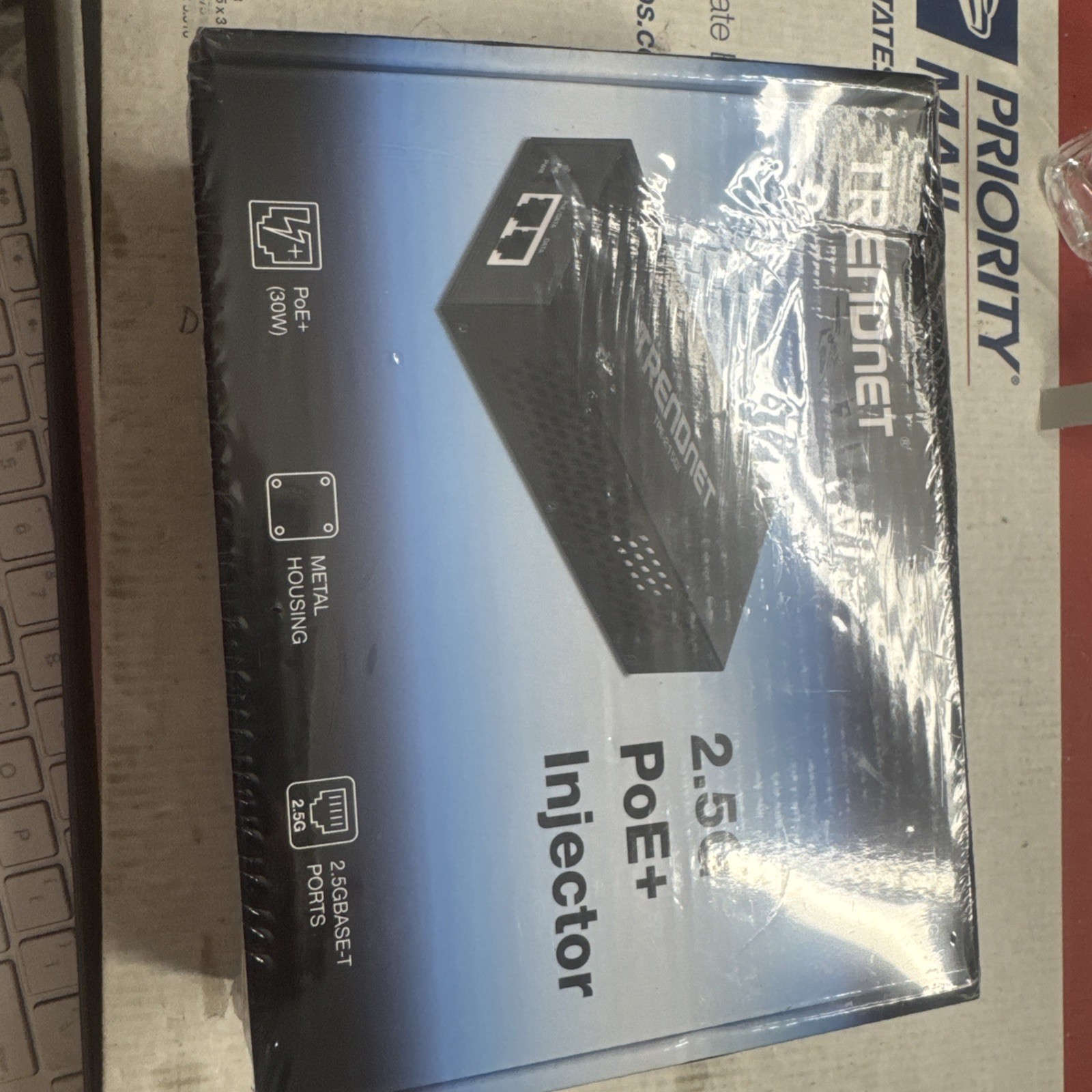 TRENDnet TPE-215GI 2.5G PoE Injector 802.3at 802.3af 15.4W / 30W