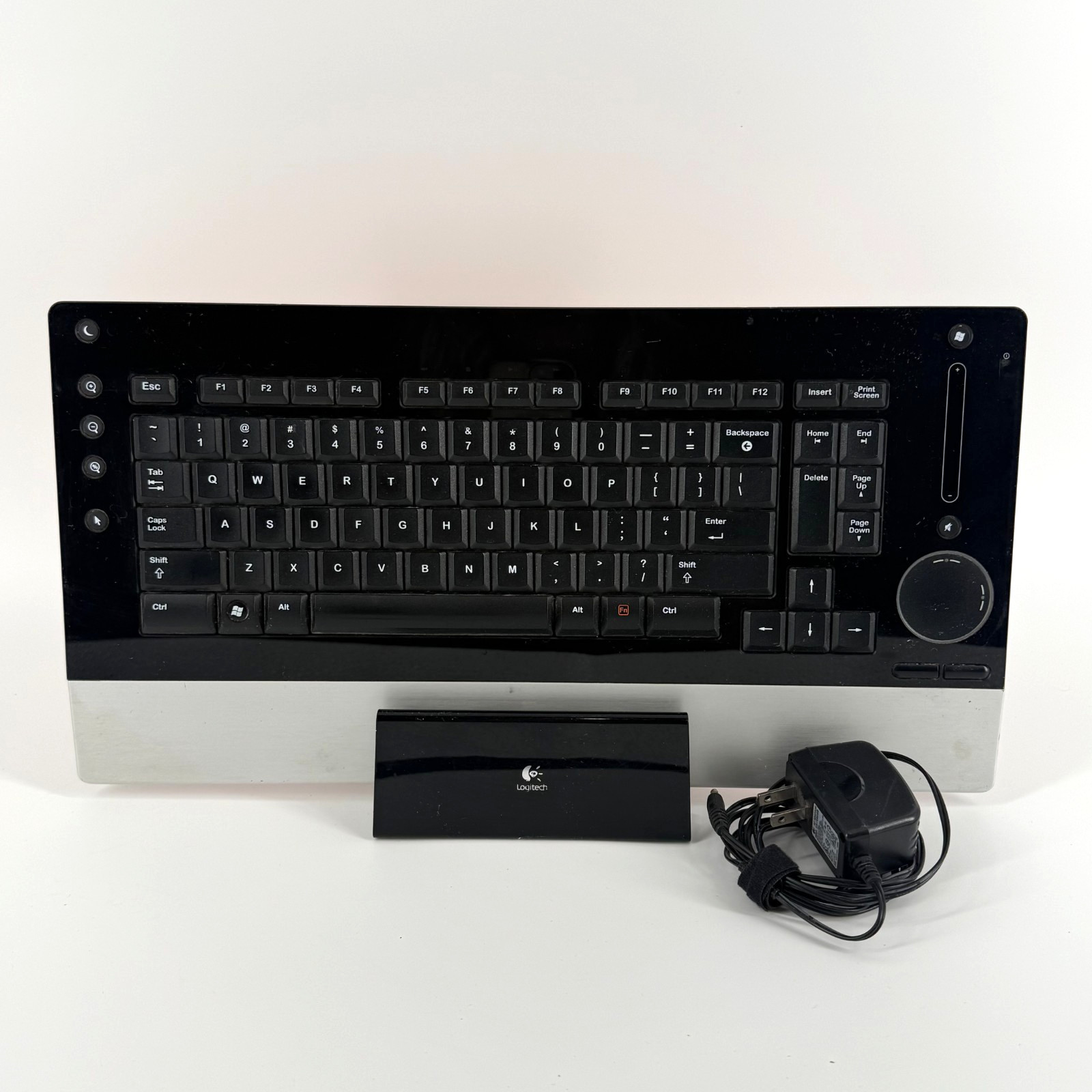 Logitech diNovo Edge Bluetooth Keyboard Y-RAY81 With Charging Base And Cord