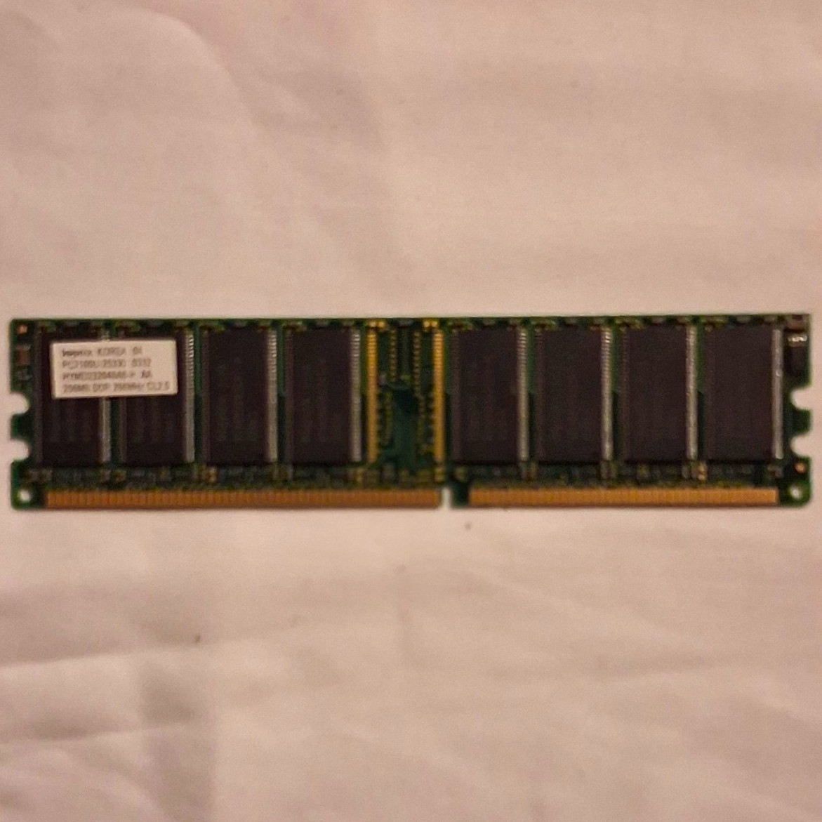 Hynix 256MB DDR SDRAM PC-2100 PC2100U-25330 184-Pin DIMM CL2.5